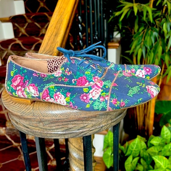 GB Girls fabric floral shoe flats lace up size 8 good condition - Picture 6 of 12